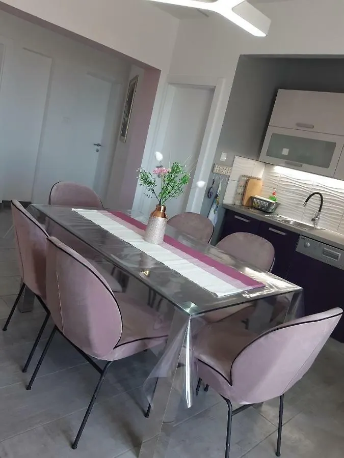 Apartments Nives Mali Losinj 0*,